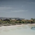 Sundunes Naxos מלון *